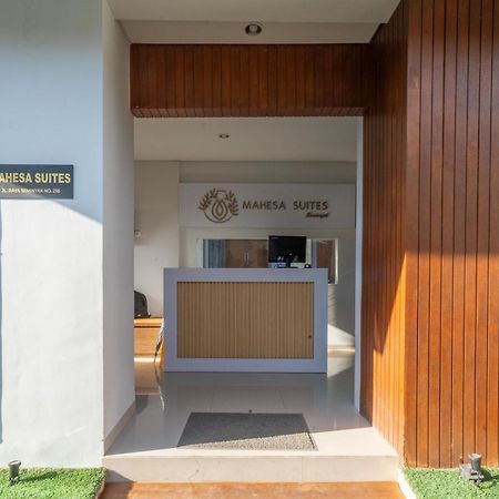Mahesa Suites Seminyak Exterior foto