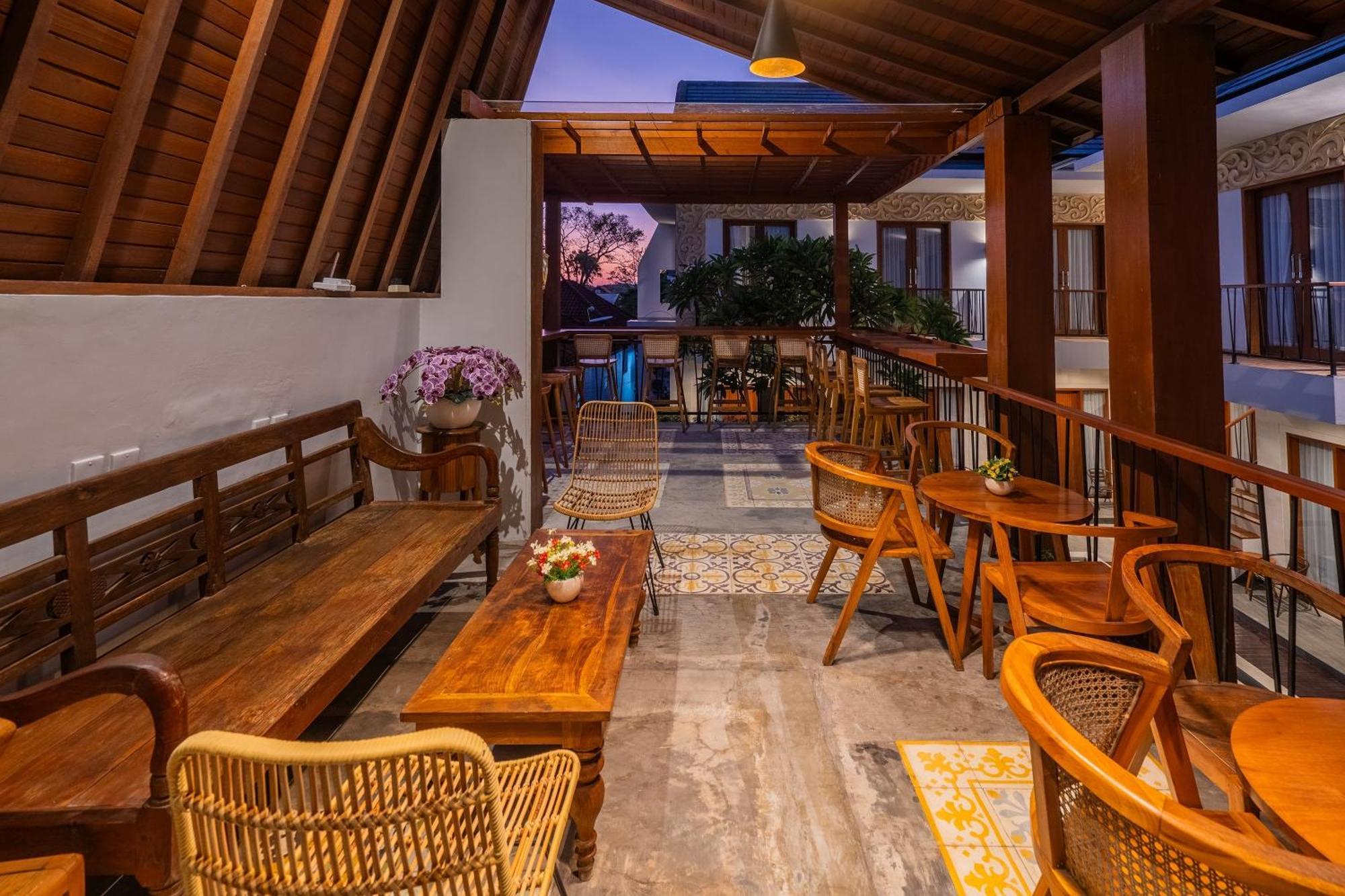 Mahesa Suites Seminyak Exterior foto