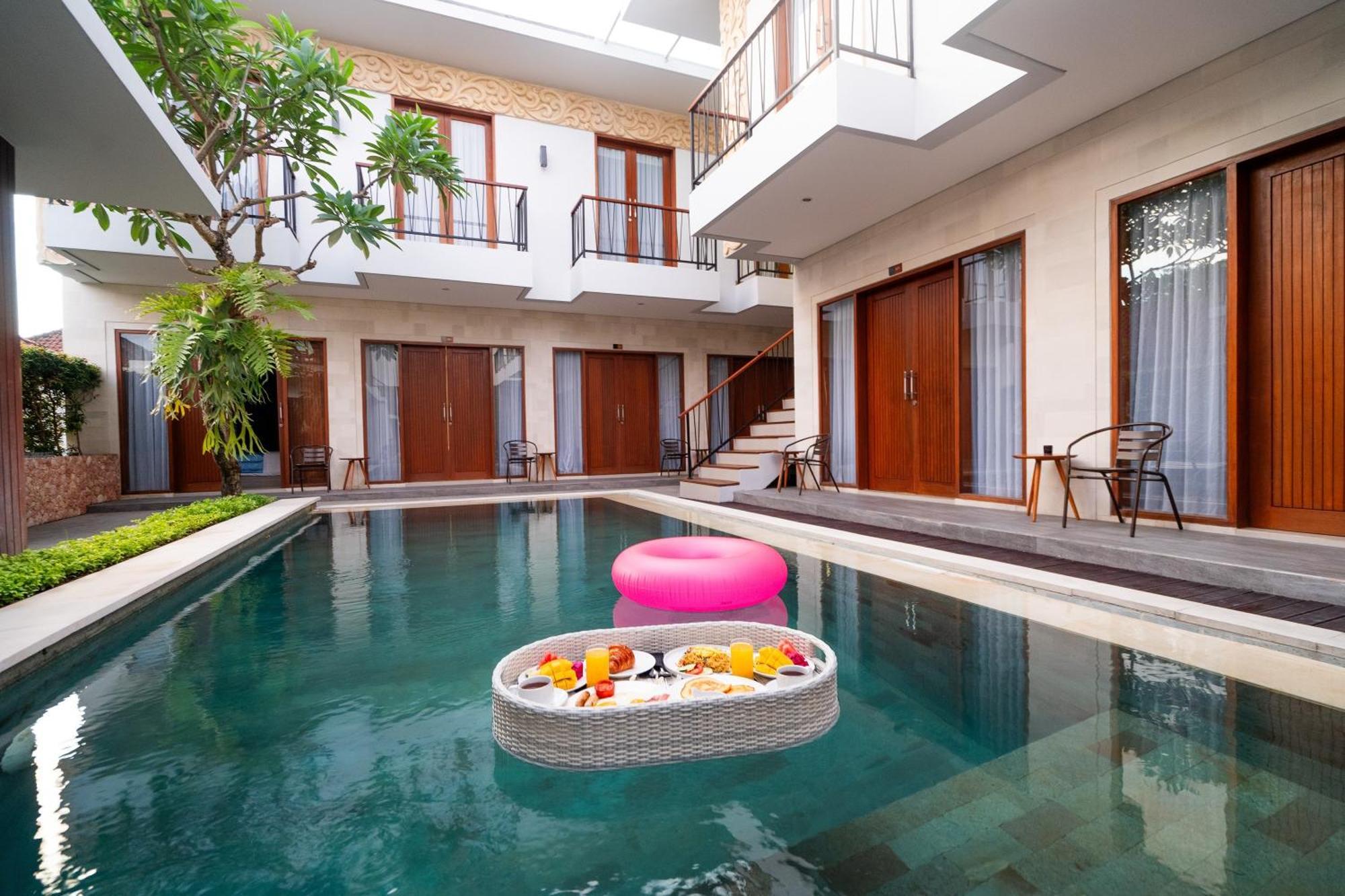 Mahesa Suites Seminyak Exterior foto